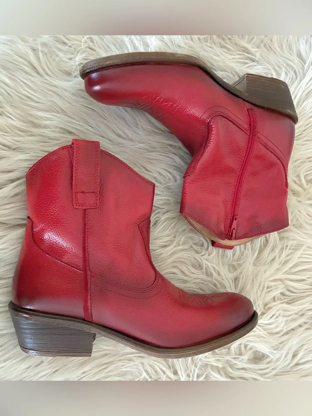 Miz Mooz NWOT Carlitos Western Bootie’s Sz 37, 7 US